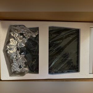 Lenox- Grape Weave Cheese Board with Knife Set